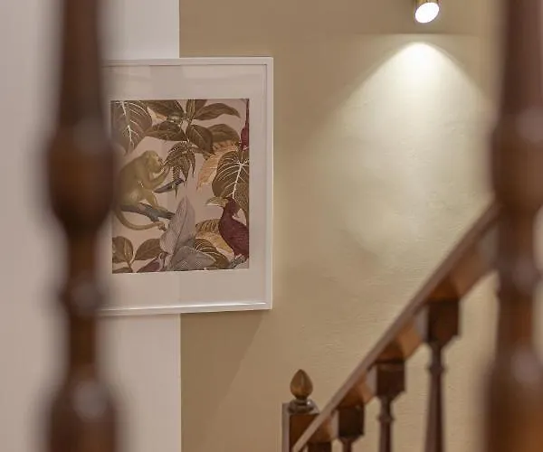 Welcome To Pantheon Apartment